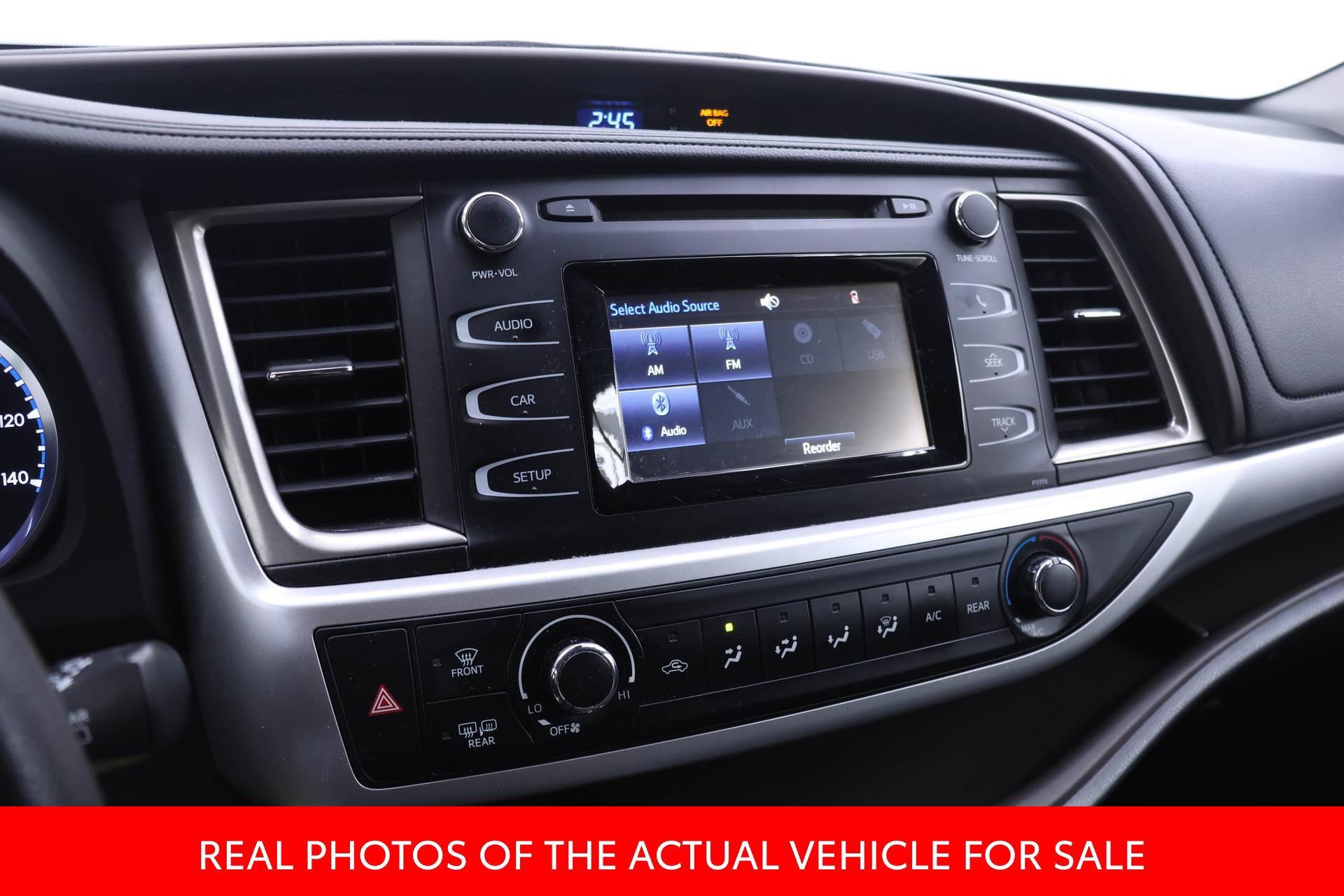 Used 2018 Toyota Highlander LE FWD image 7