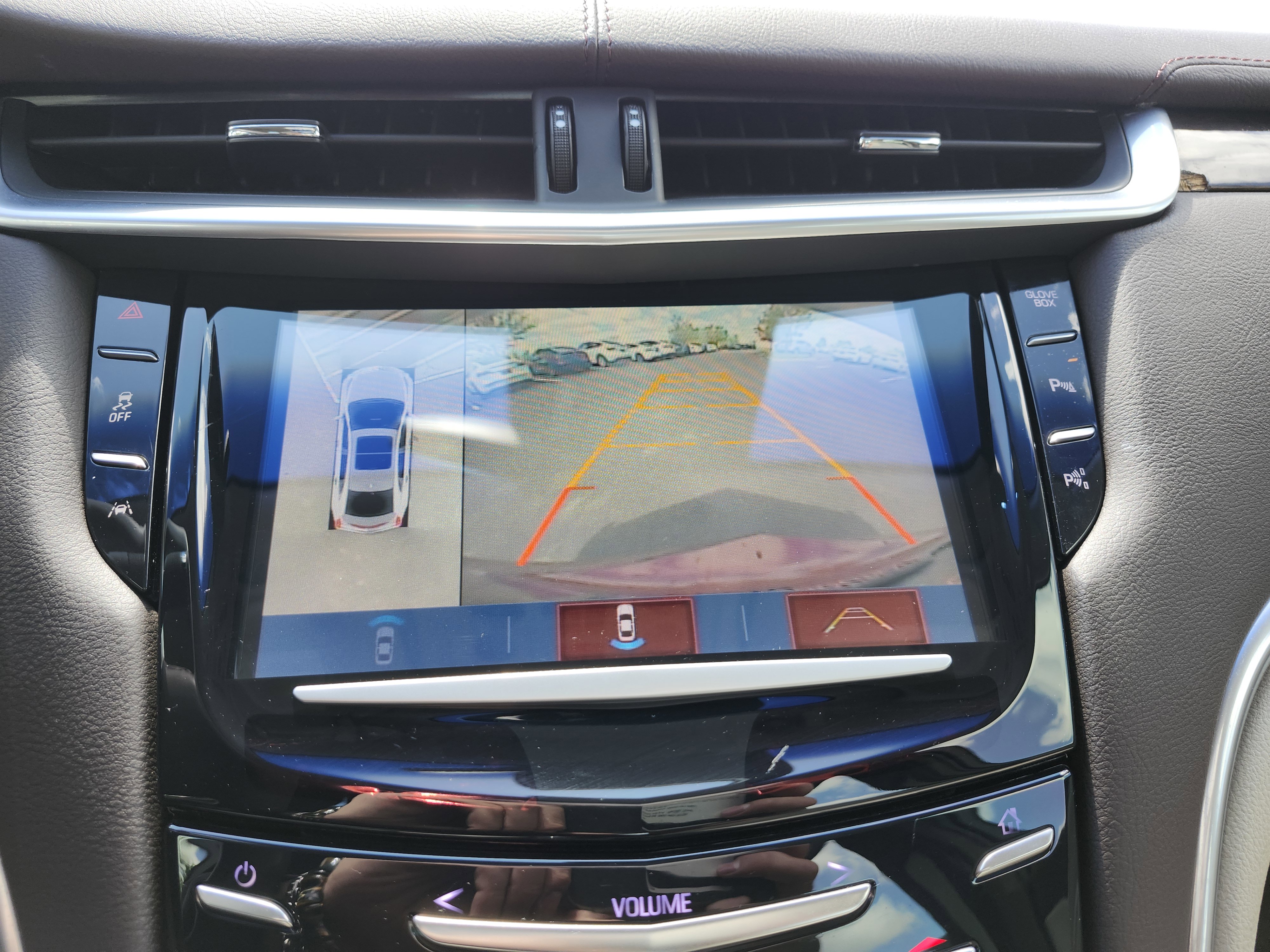 Used 2017 Cadillac XTS Luxury w/ Driver Awareness Package image 4