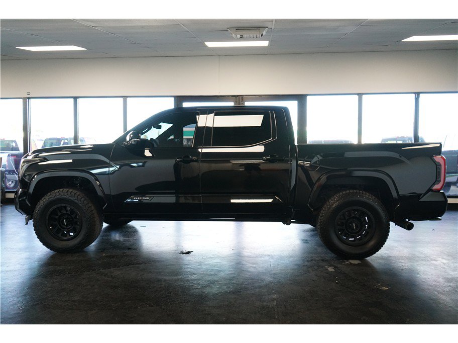 Used 2023 Toyota Tundra Platinum w/ Advanced Package AWD/4WD image 4