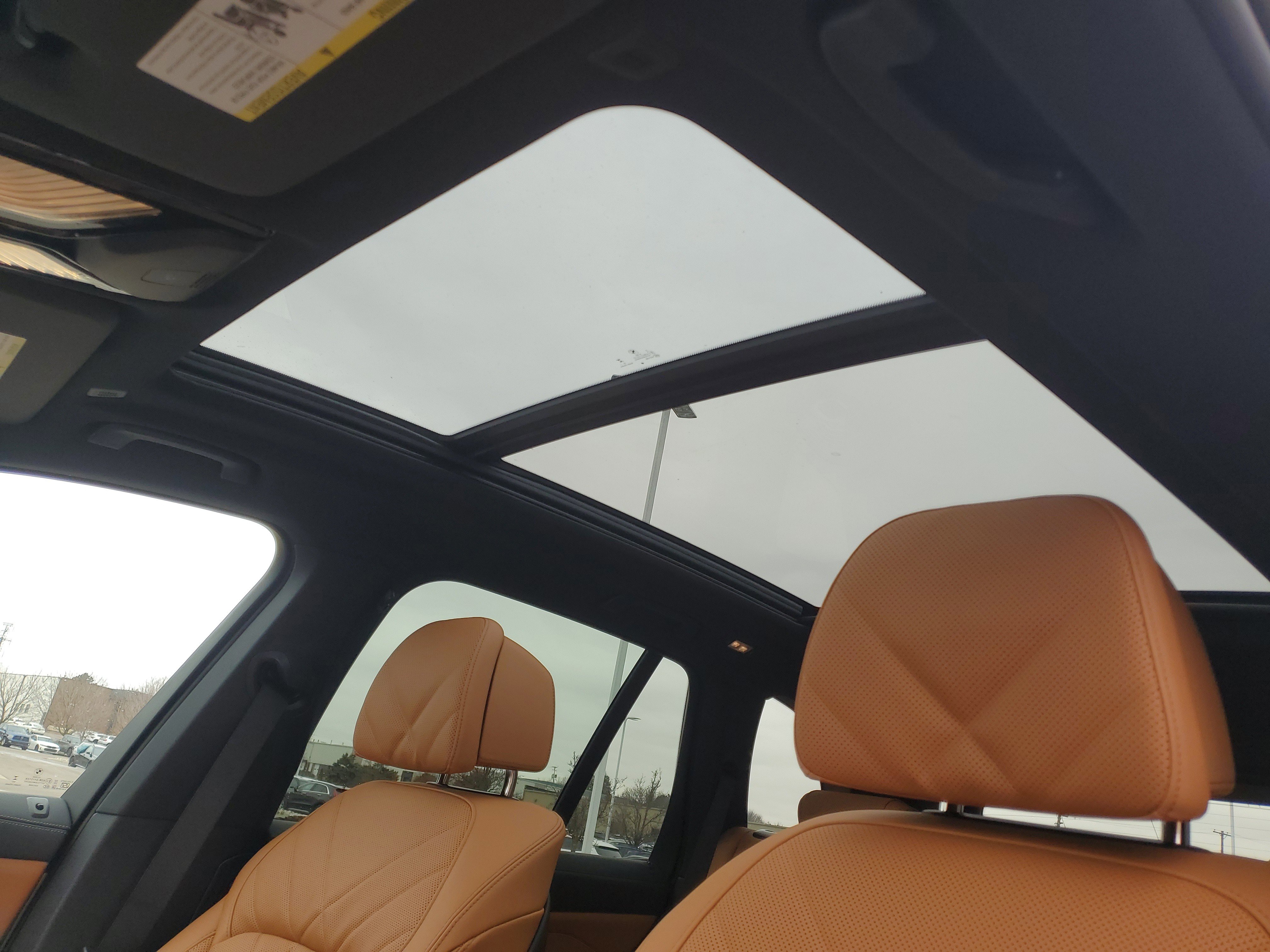 New 2026 BMW X5 xDrive40i w/ M Sport Package AWD/4WD image 8