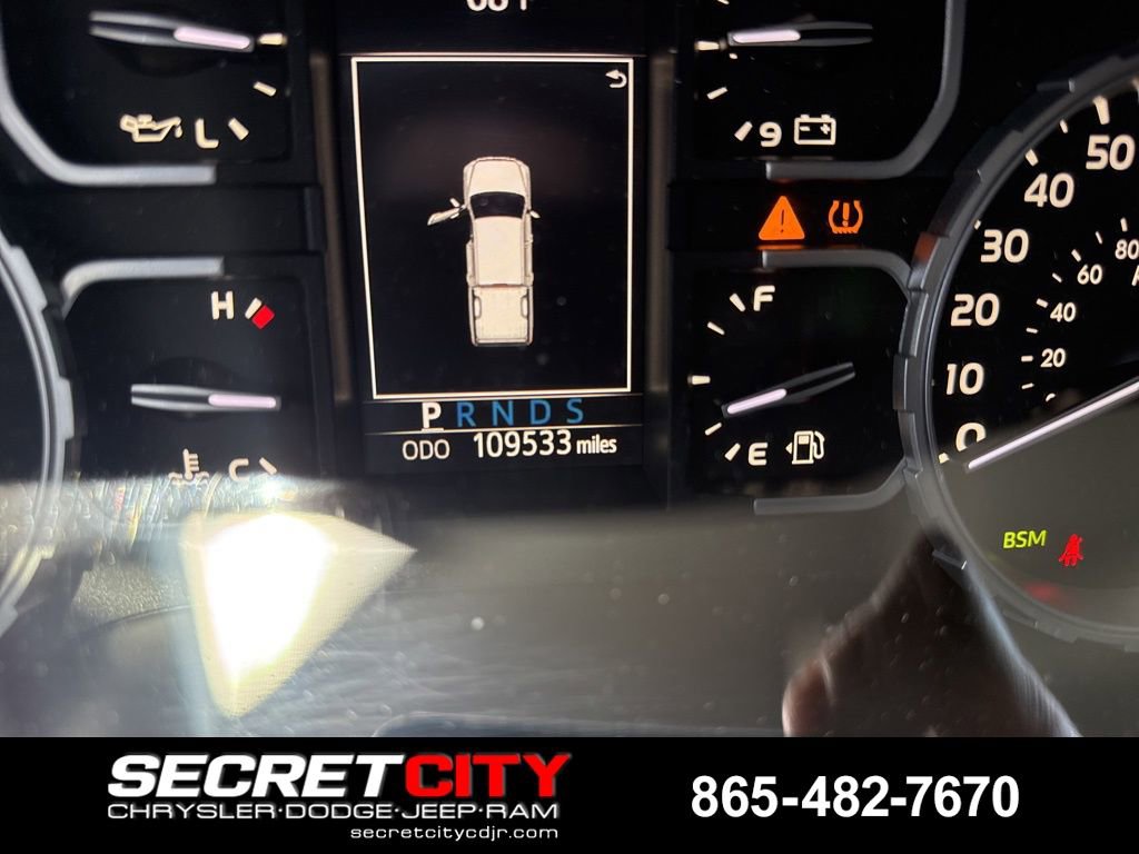 Used 2021 Toyota Tundra Limited w/ Limited Premium Package AWD/4WD image 45