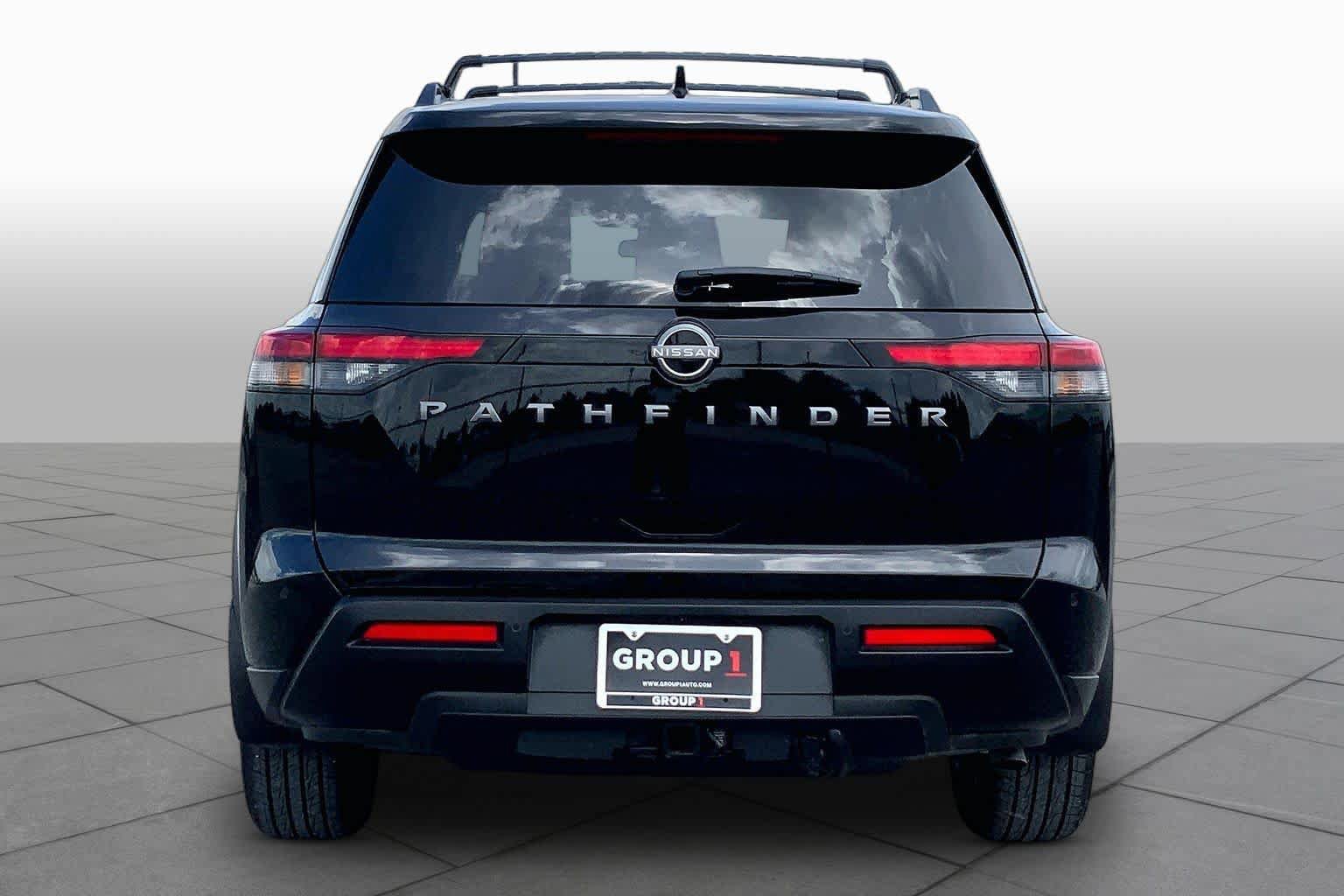 Used 2026 Nissan Pathfinder SV FWD image 5
