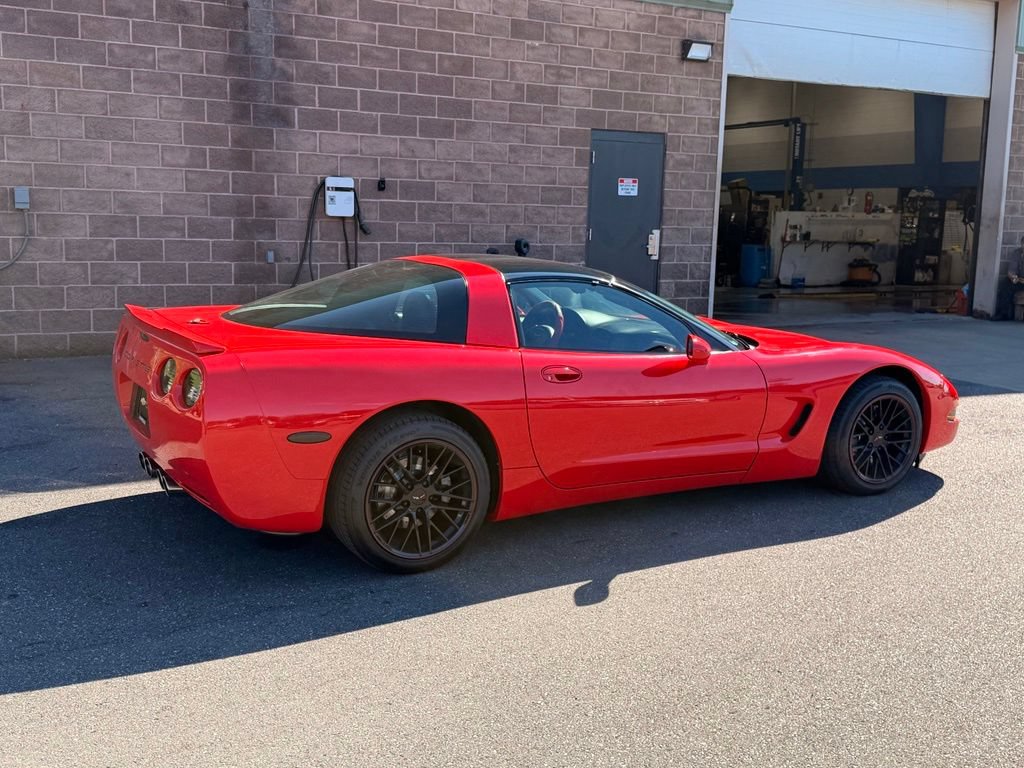 Used 1997 Chevrolet Corvette Coupe w/ Memory Pkg RWD image 9