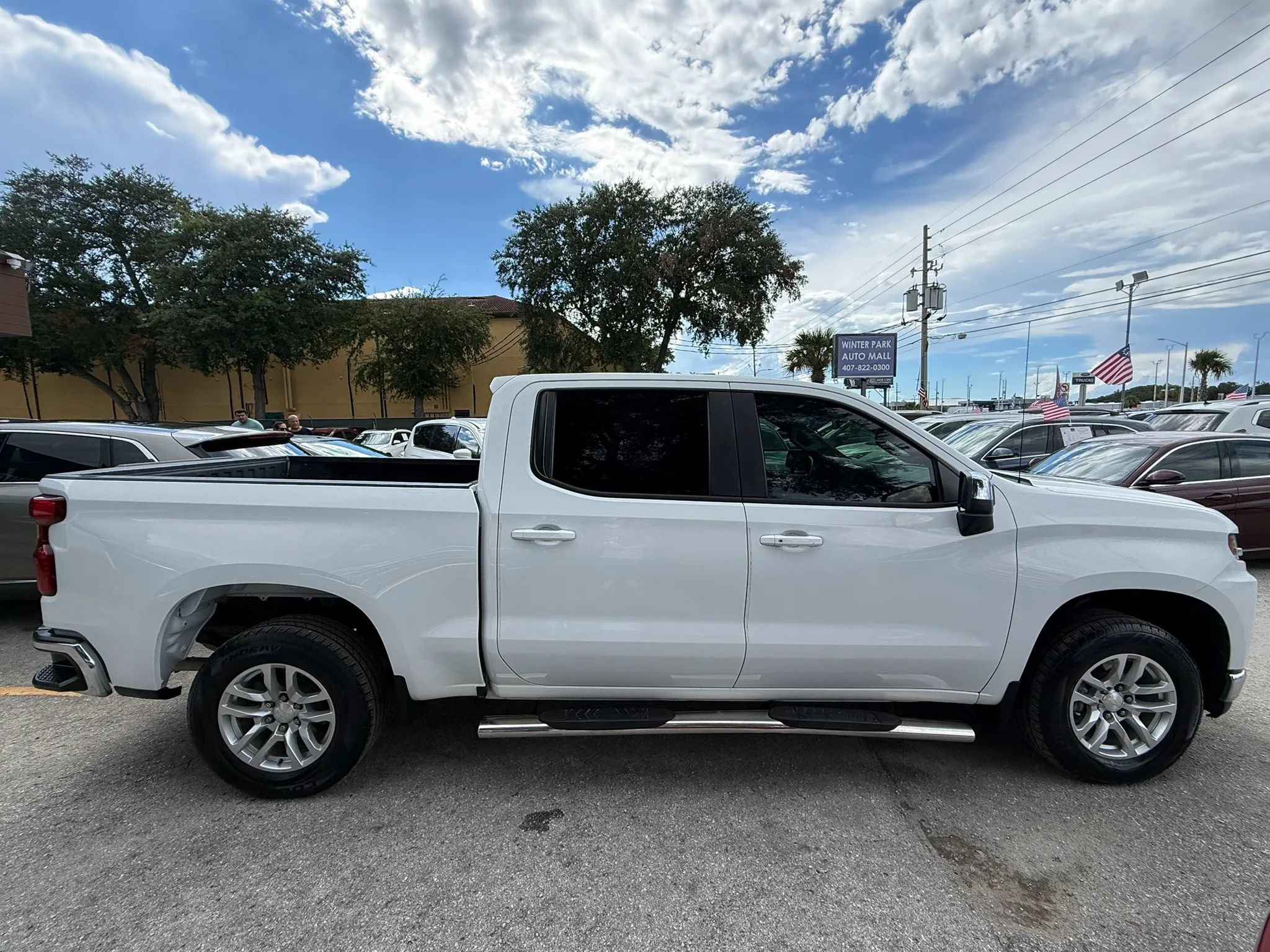 Used 2021 Chevrolet Silverado 1500 LT w/ Z71 Off-Road Package AWD/4WD image 5
