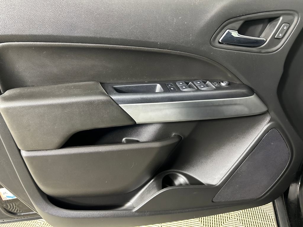 Used 2020 Chevrolet Colorado LT image 12