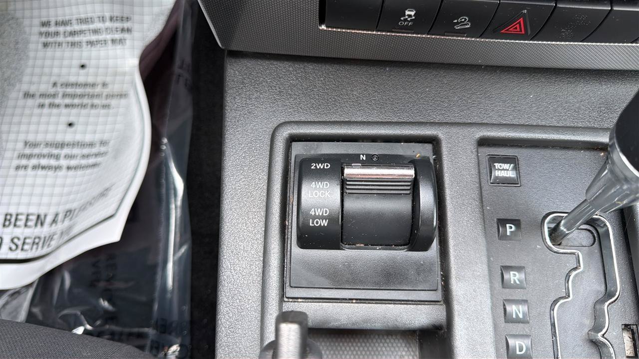 Used 2010 Jeep Liberty Sport w/ Popular Equipment Group AWD/4WD image 23