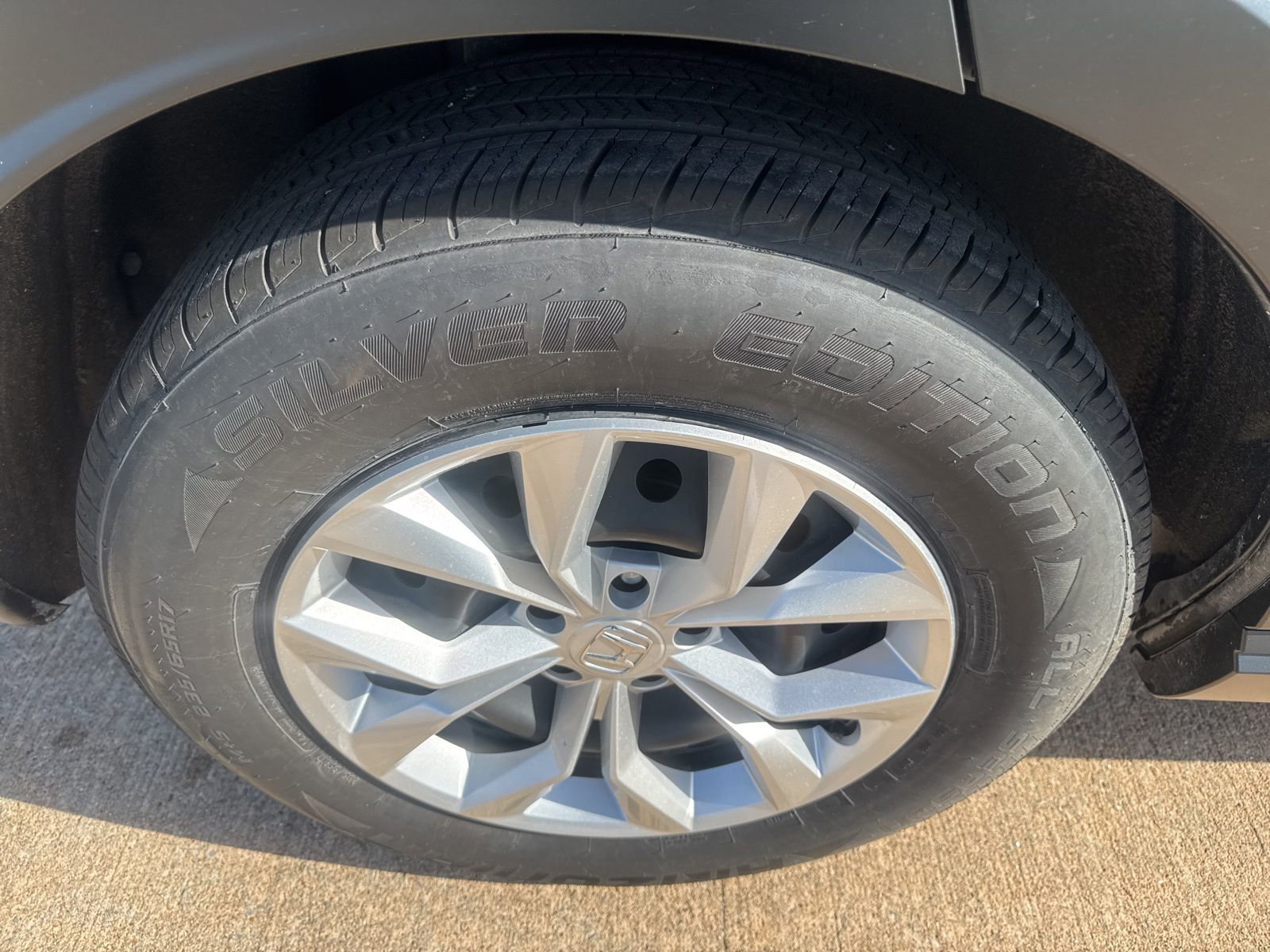 Used 2024 Honda CR-V LX image 6