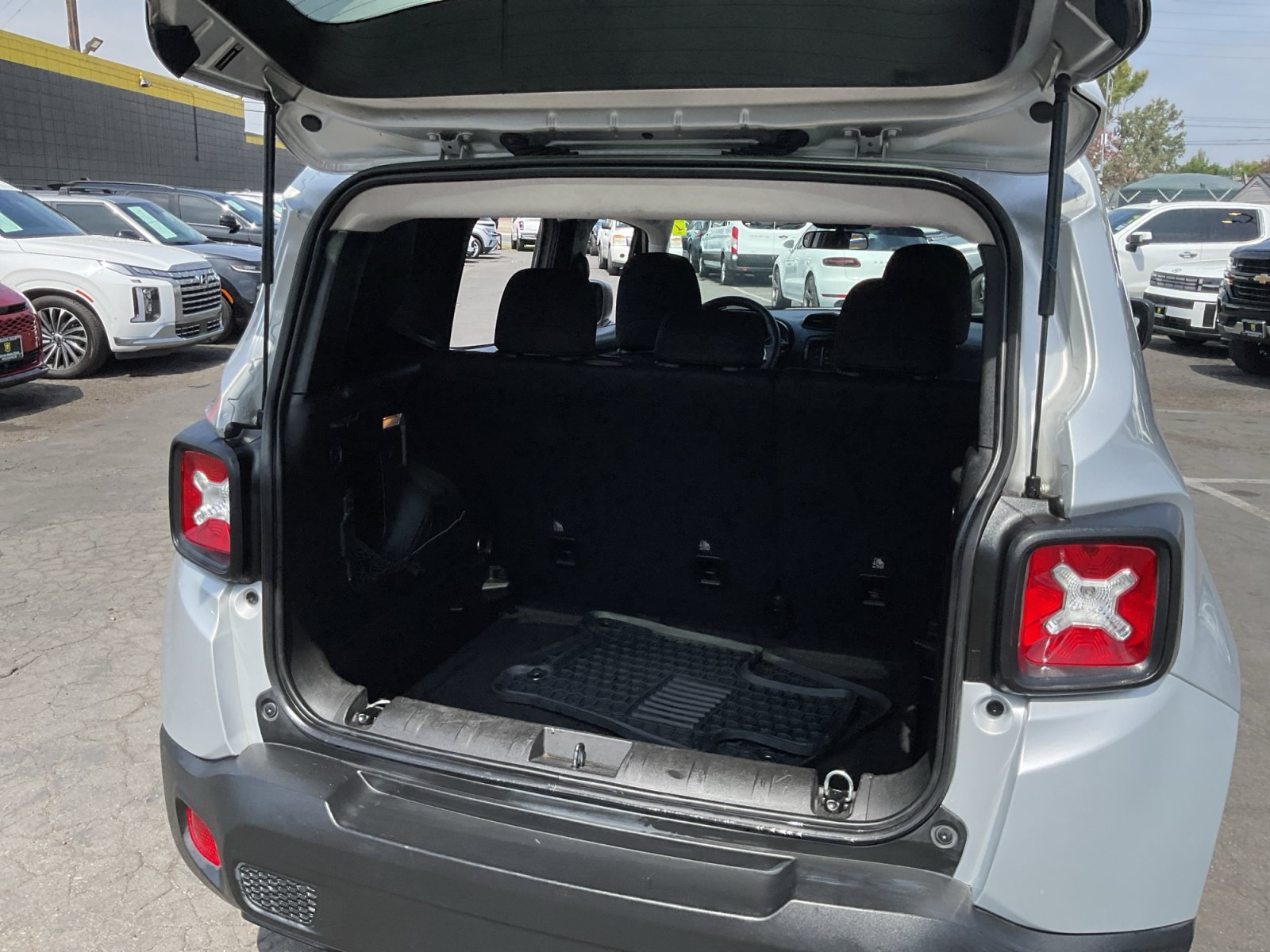 Used 2019 Jeep Renegade Sport AWD/4WD image 26