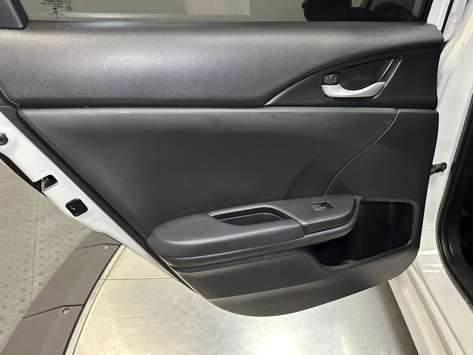 Used 2021 Honda Civic Sport image 29