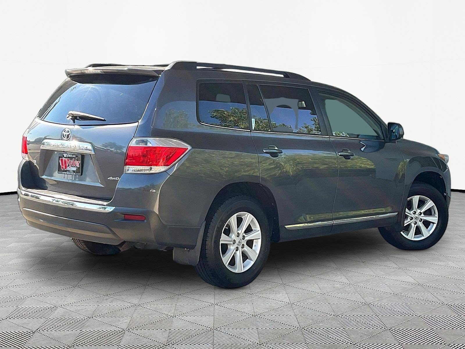 Used 2013 Toyota Highlander SE AWD/4WD image 6