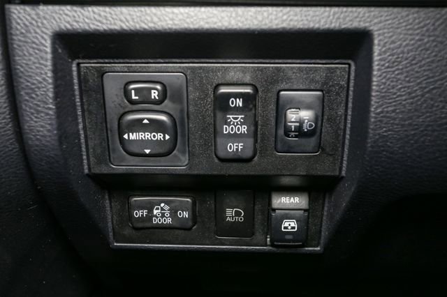 Used 2019 Toyota Tundra SR5 w/ TRD Sport Package image 30