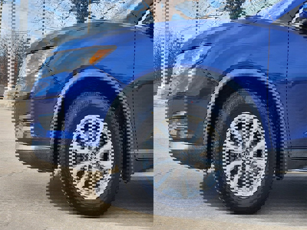 Used 2018 Nissan Rogue SV image 8