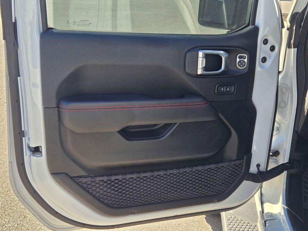 Used 2020 Jeep Wrangler Unlimited Rubicon w/ Dual Top Group image 28