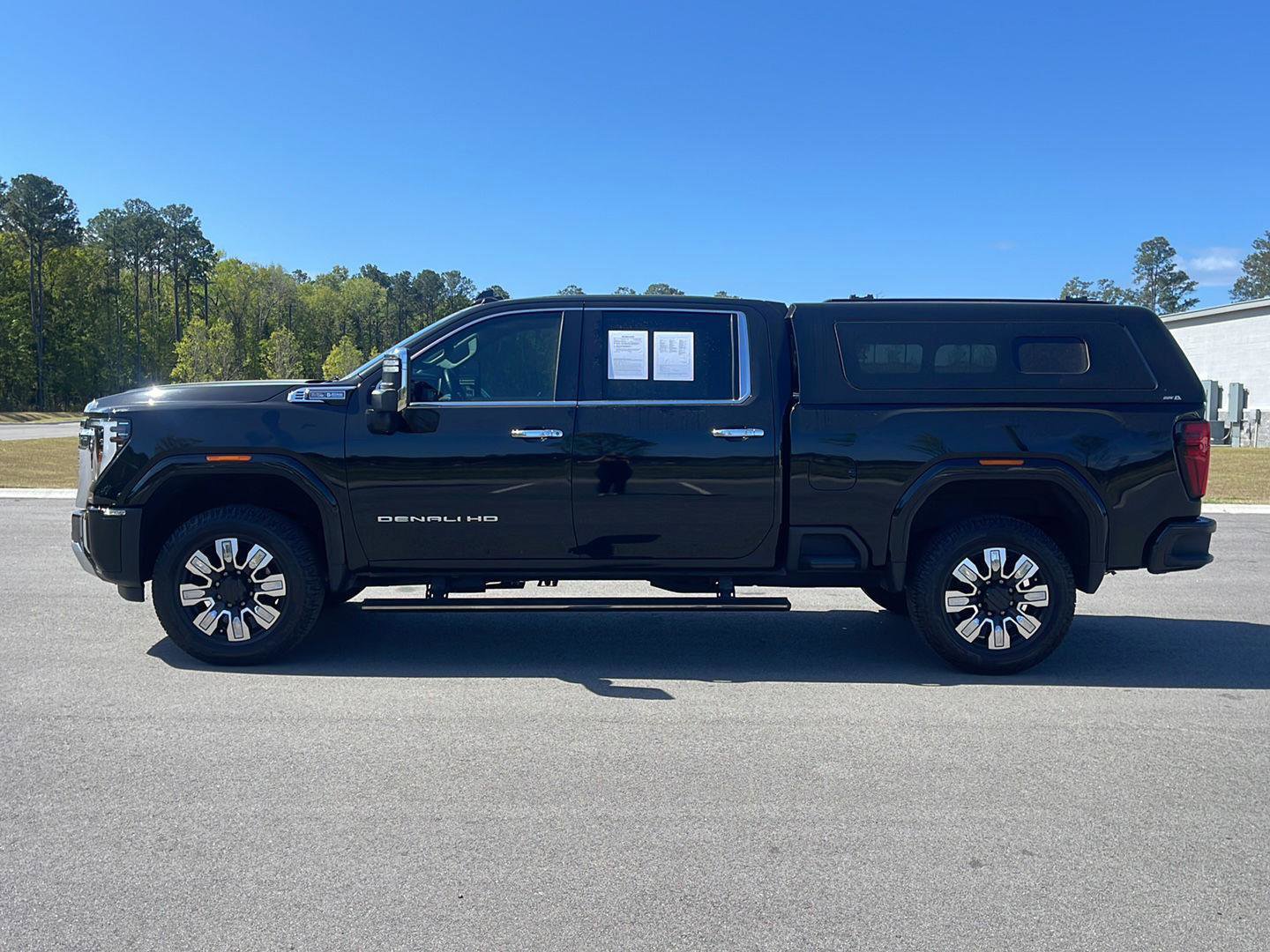Used 2024 GMC Sierra 2500 Denali w/ Denali Reserve Package image 4