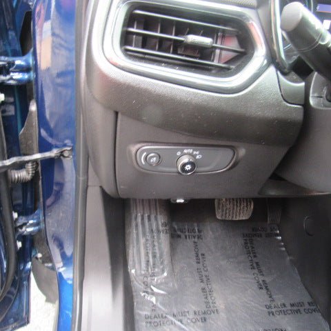 Used 2022 Chevrolet Equinox RS w/ RS Leather Package FWD image 18