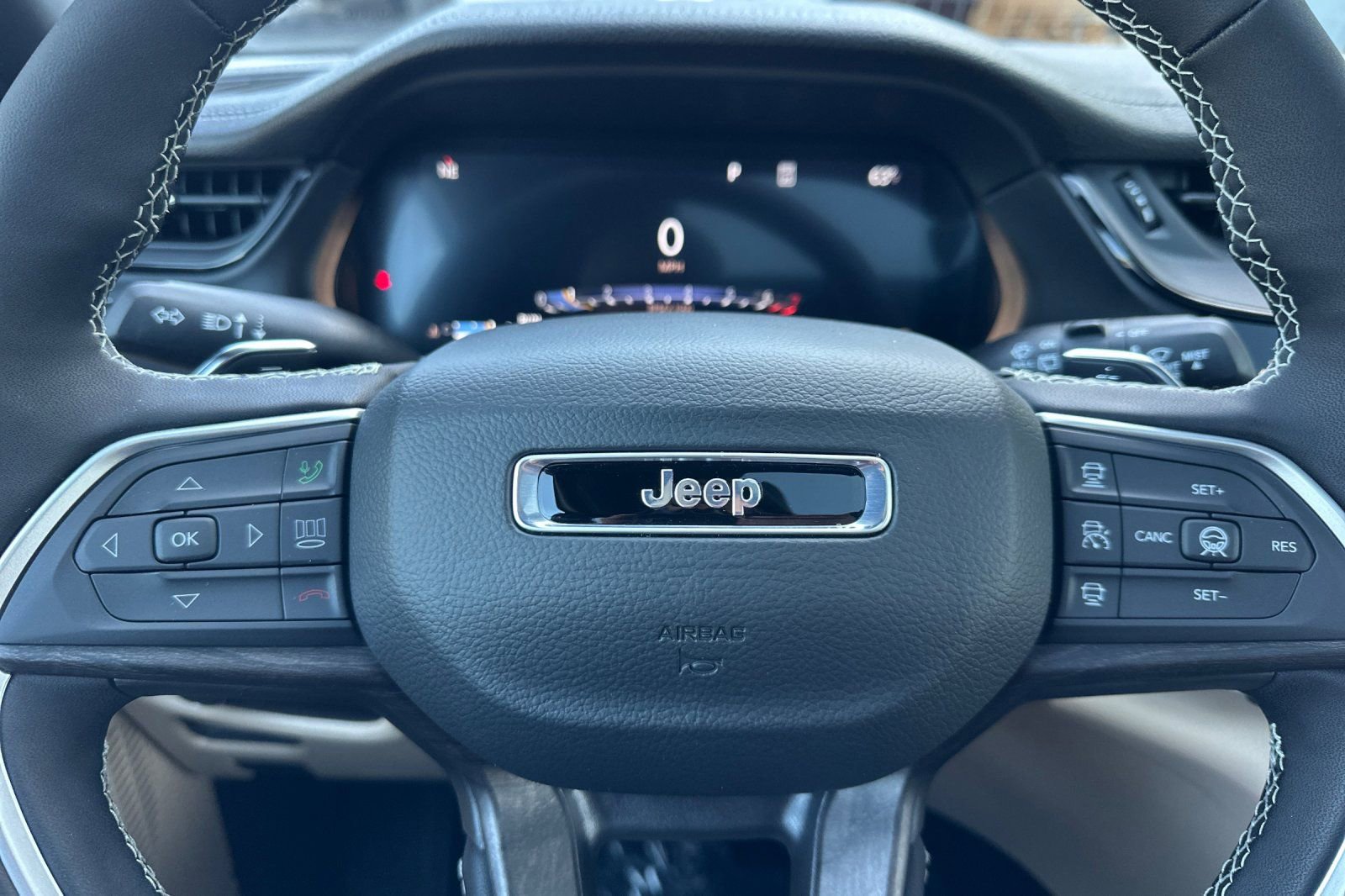 New 2026 Jeep Grand Cherokee Limited image 23