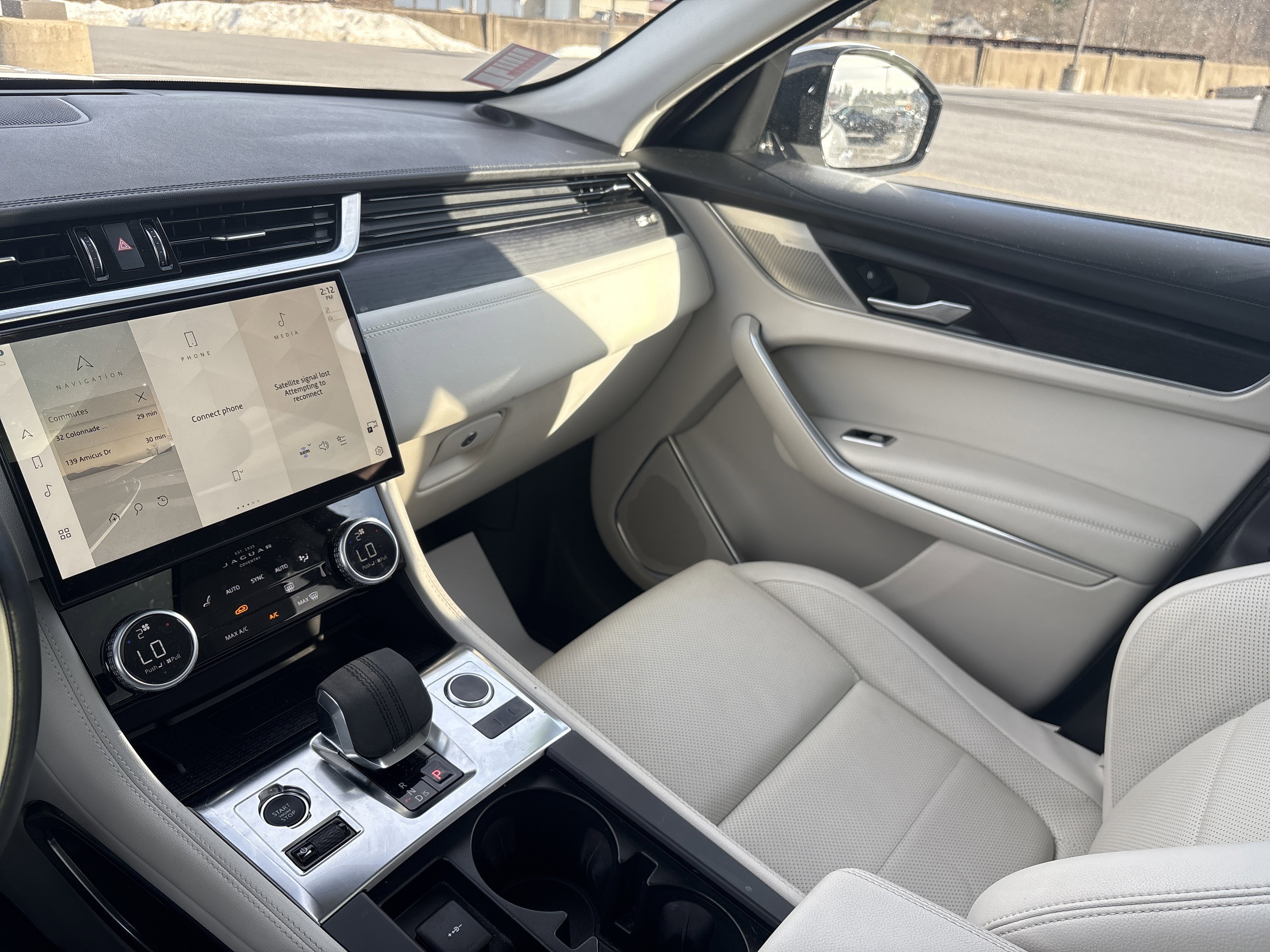 Used 2022 Jaguar F-PACE S image 22