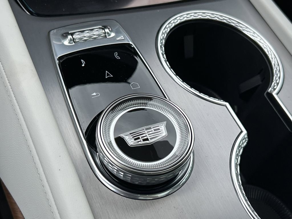 New 2026 Cadillac Vistiq Sport image 28