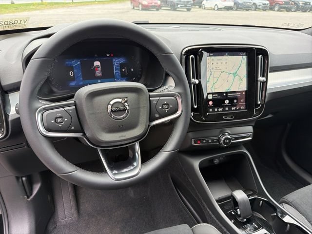 New 2026 Volvo XC40 B5 Ultra w/ Protection Package Premier AWD/4WD image 16