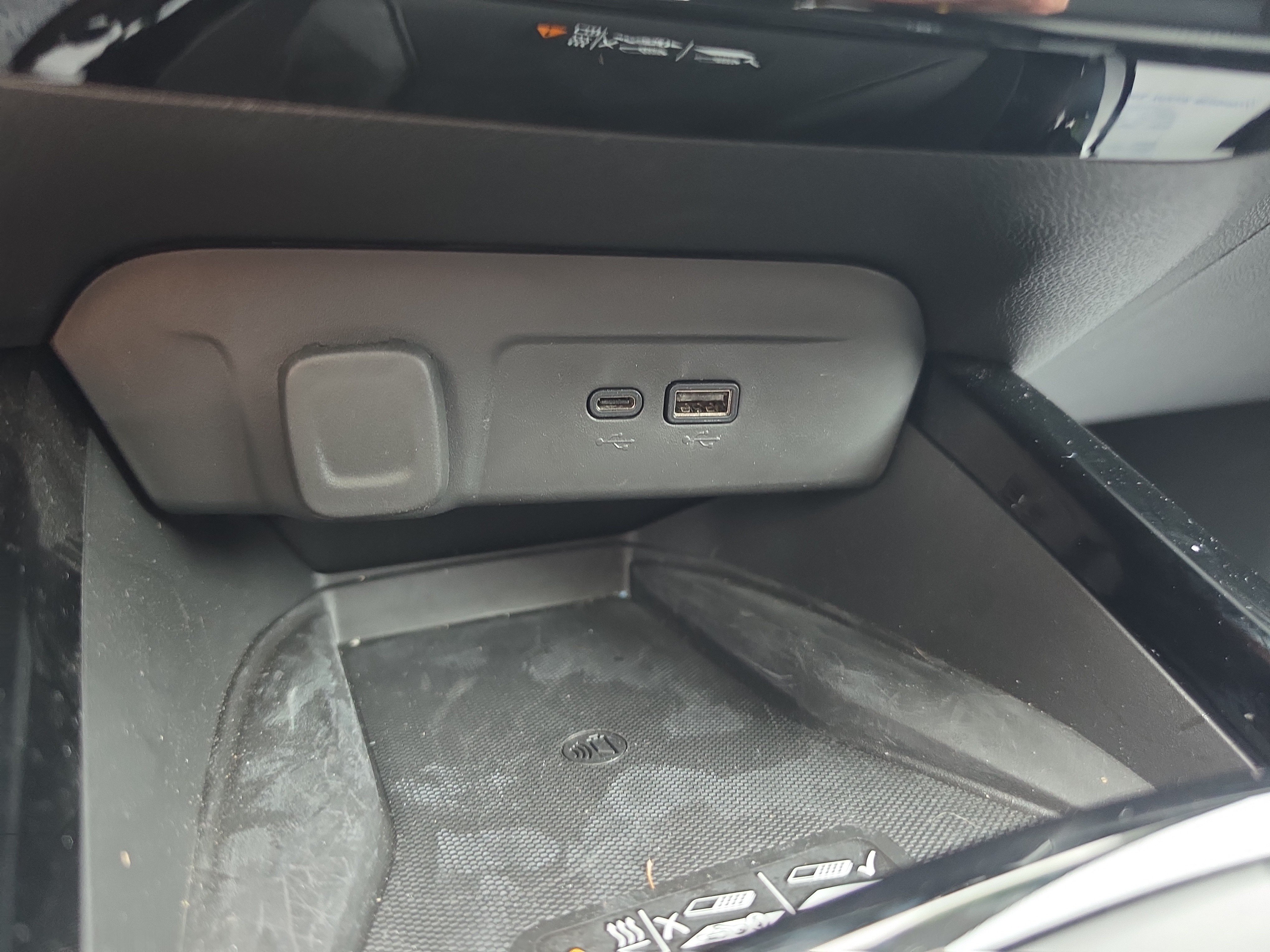 Used 2026 Chevrolet Trax LT w/ Sunroof Package FWD image 29