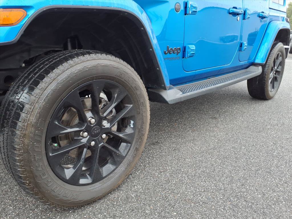 Used 2022 Jeep Wrangler Unlimited Sahara AWD/4WD image 10