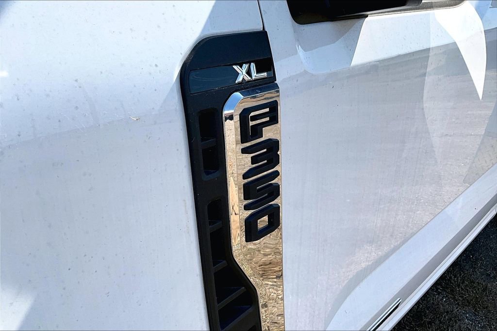 New 2023 Ford F350 XL w/ XL Chrome Package image 13