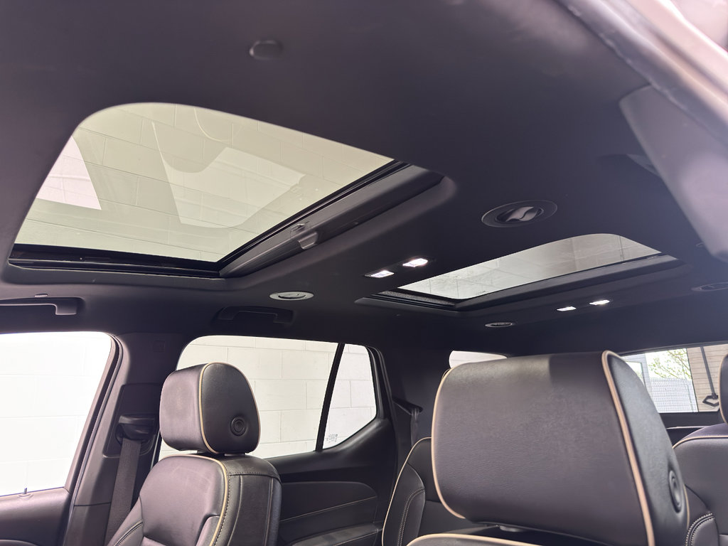 Used 2023 Chevrolet Traverse Premier image 40