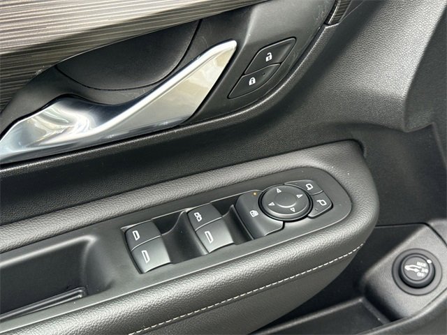 Used 2022 GMC Terrain SLE w/ Driver Convenience Package image 22