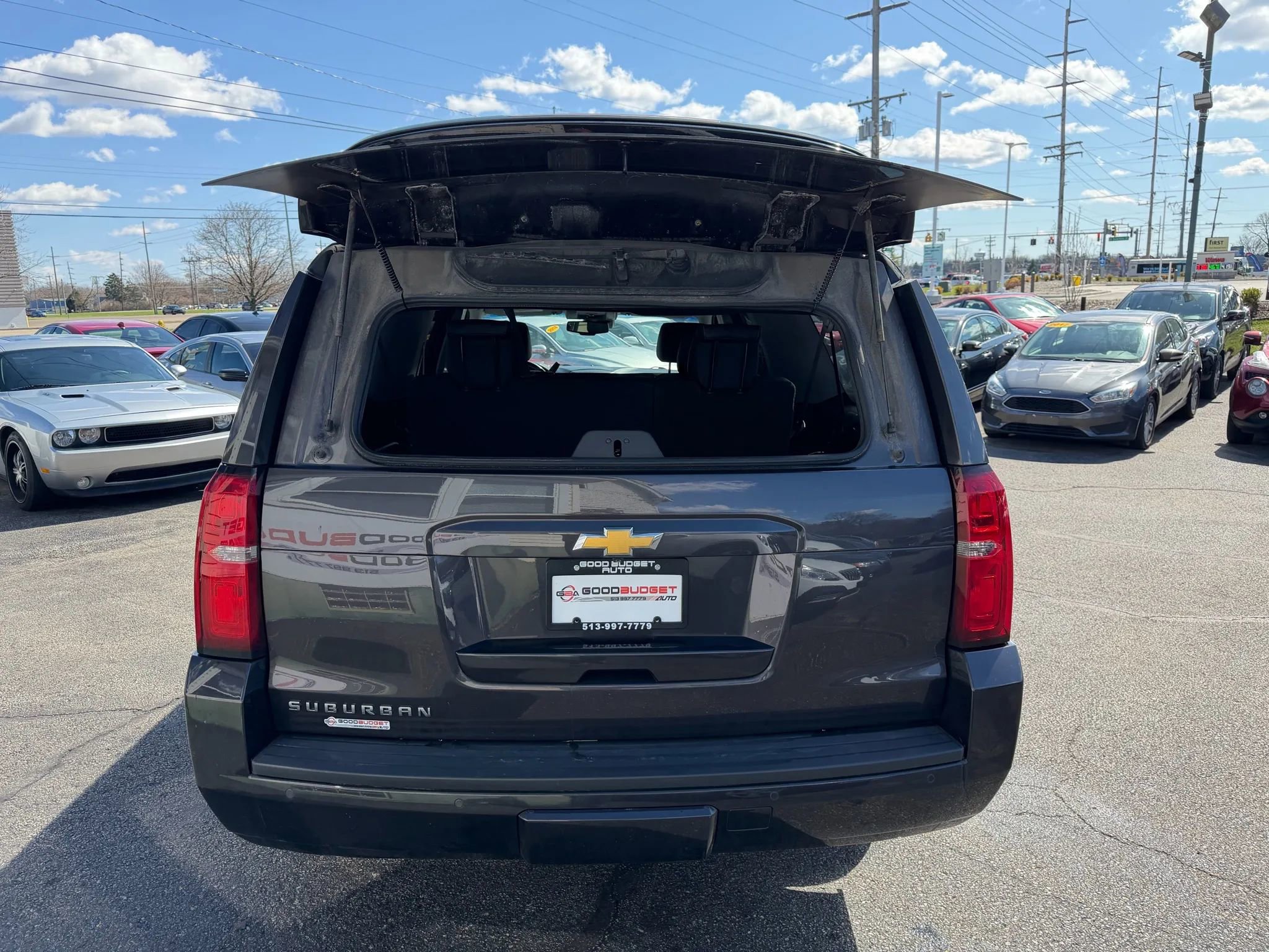 Used 2015 Chevrolet Suburban LT w/ Luxury Package AWD/4WD image 16