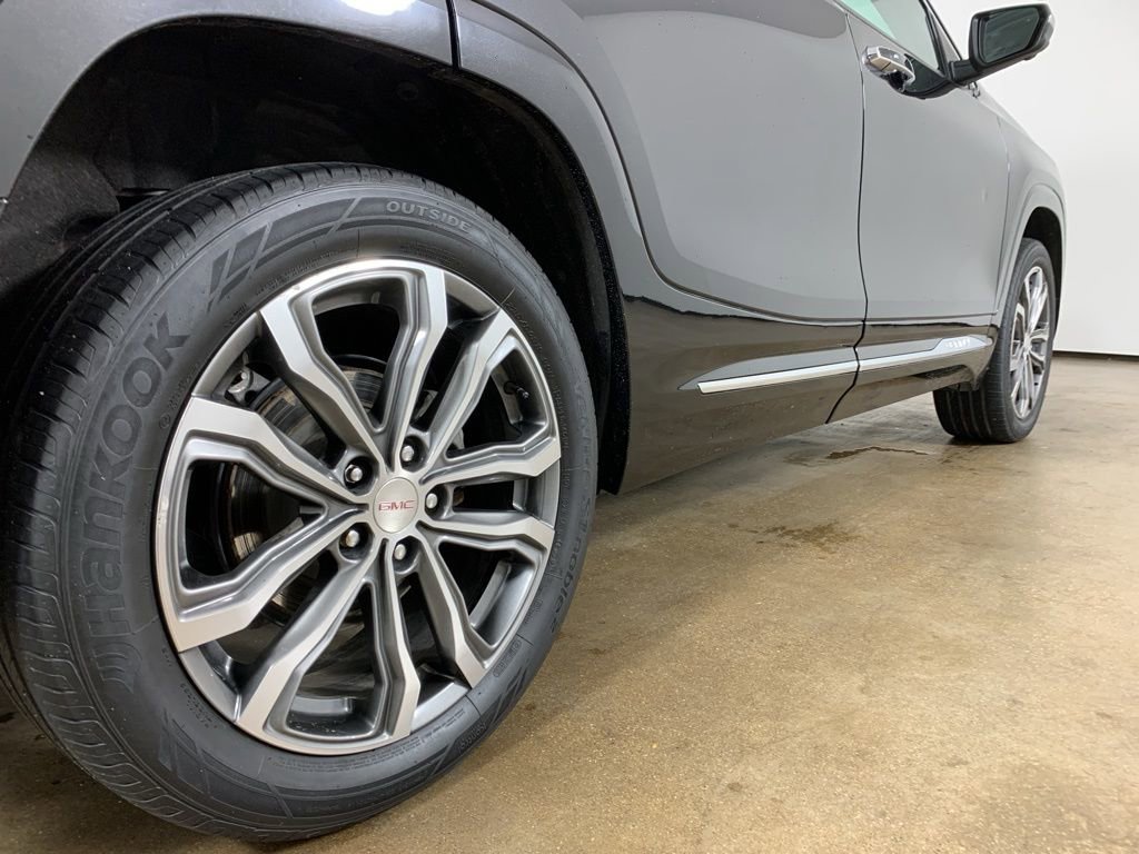 Used 2020 GMC Terrain Denali w/ GMC Pro Grade Package AWD/4WD image 9