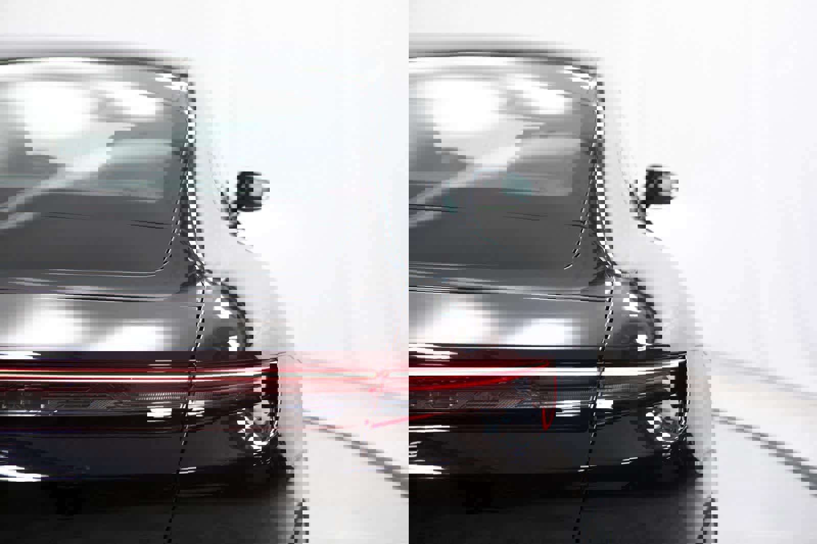 New 2026 Porsche Taycan GTS image 39