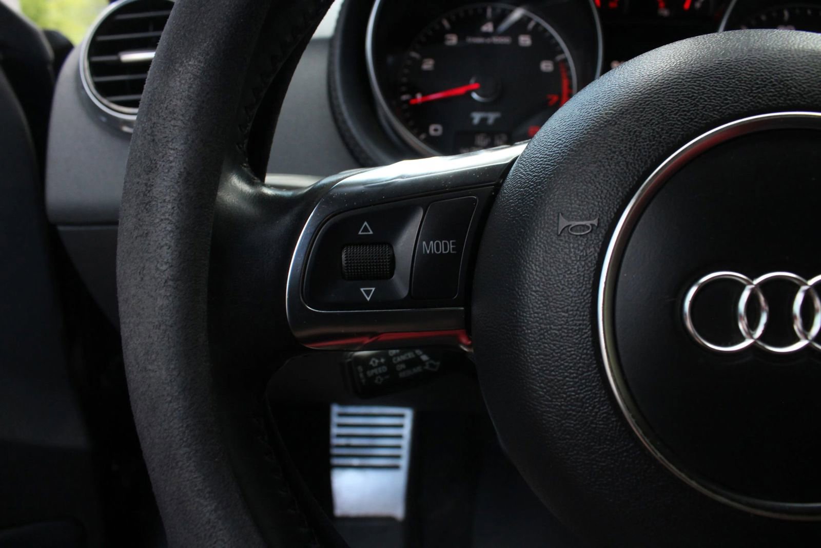 Used 2014 Audi TT 2.0T w/ Fine Nappa Leather Package image 22