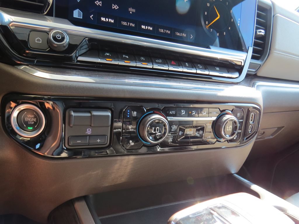 Certified 2023 Chevrolet Silverado 1500 LTZ AWD/4WD image 28