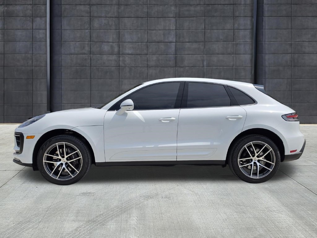 Certified 2024 Porsche Macan Turbo AWD/4WD image 2