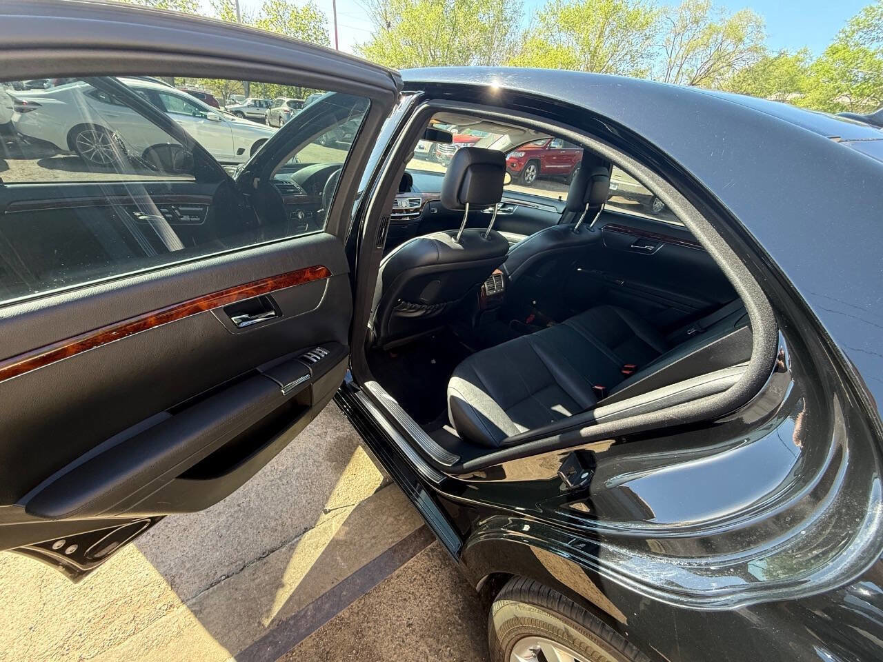 Used 2008 Mercedes-Benz S 550 4MATIC image 9