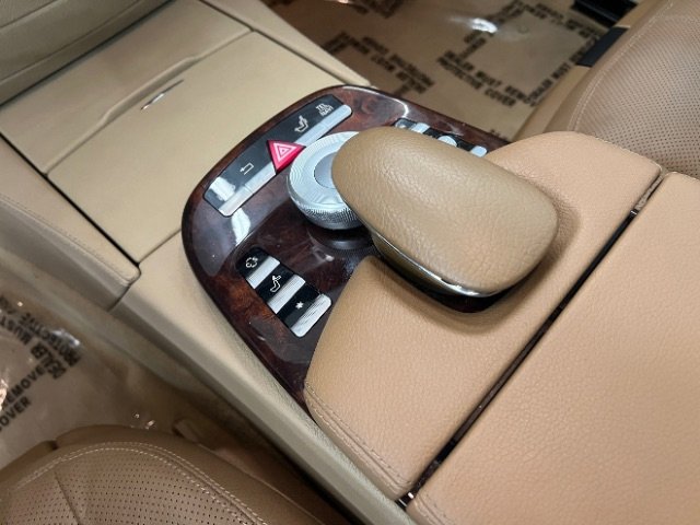 Used 2009 Mercedes-Benz S 550 4MATIC image 24