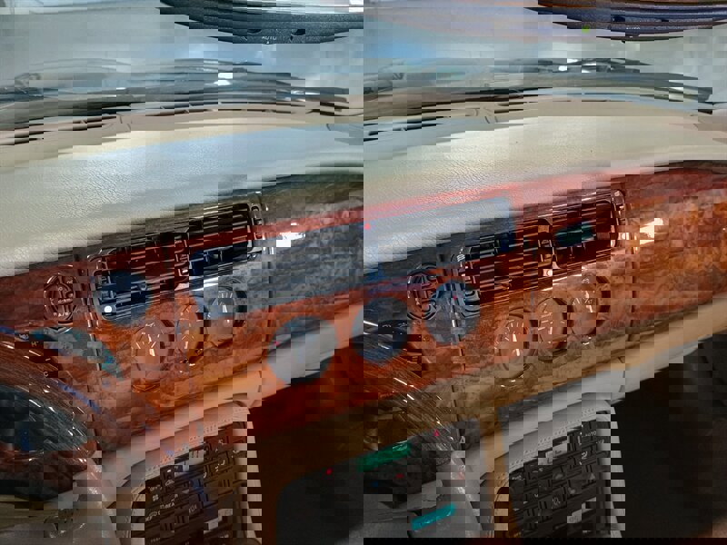 Used 1997 Jaguar XK8 Convertible image 21