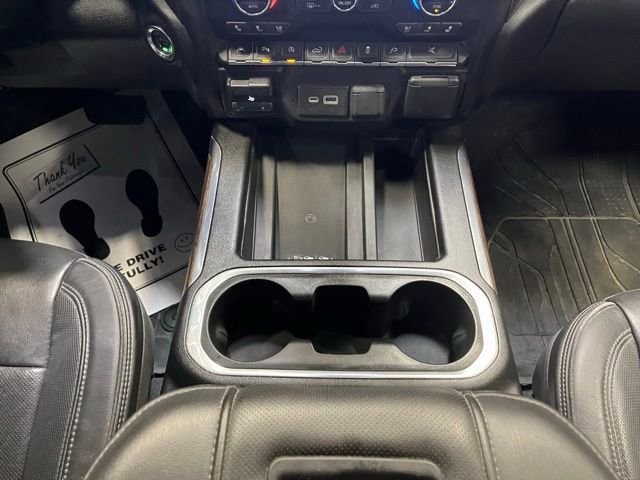 Used 2020 Chevrolet Silverado 1500 High Country w/ Technology Package AWD/4WD image 19