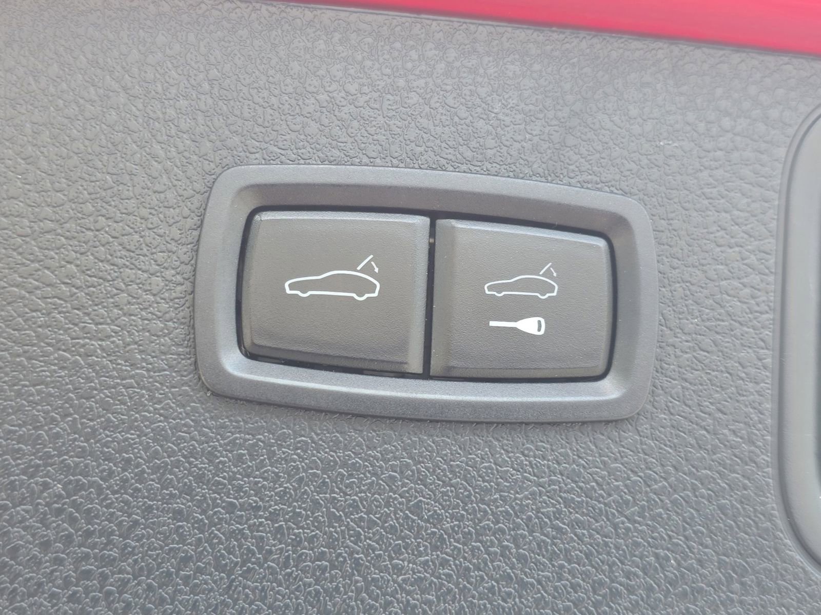 Certified 2022 Porsche Macan image 25