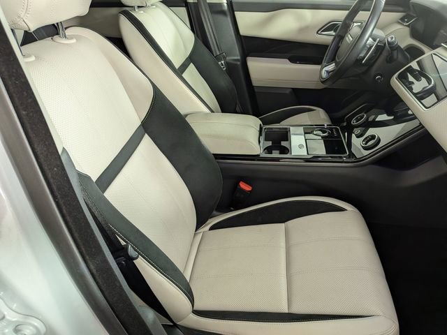 Used 2019 Land Rover Range Rover Velar R-Dynamic SE image 31