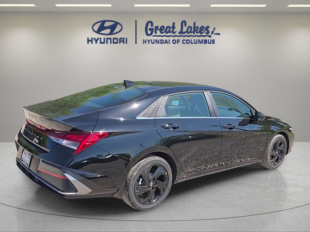 New 2026 Hyundai Elantra SEL Sport Premium FWD image 5