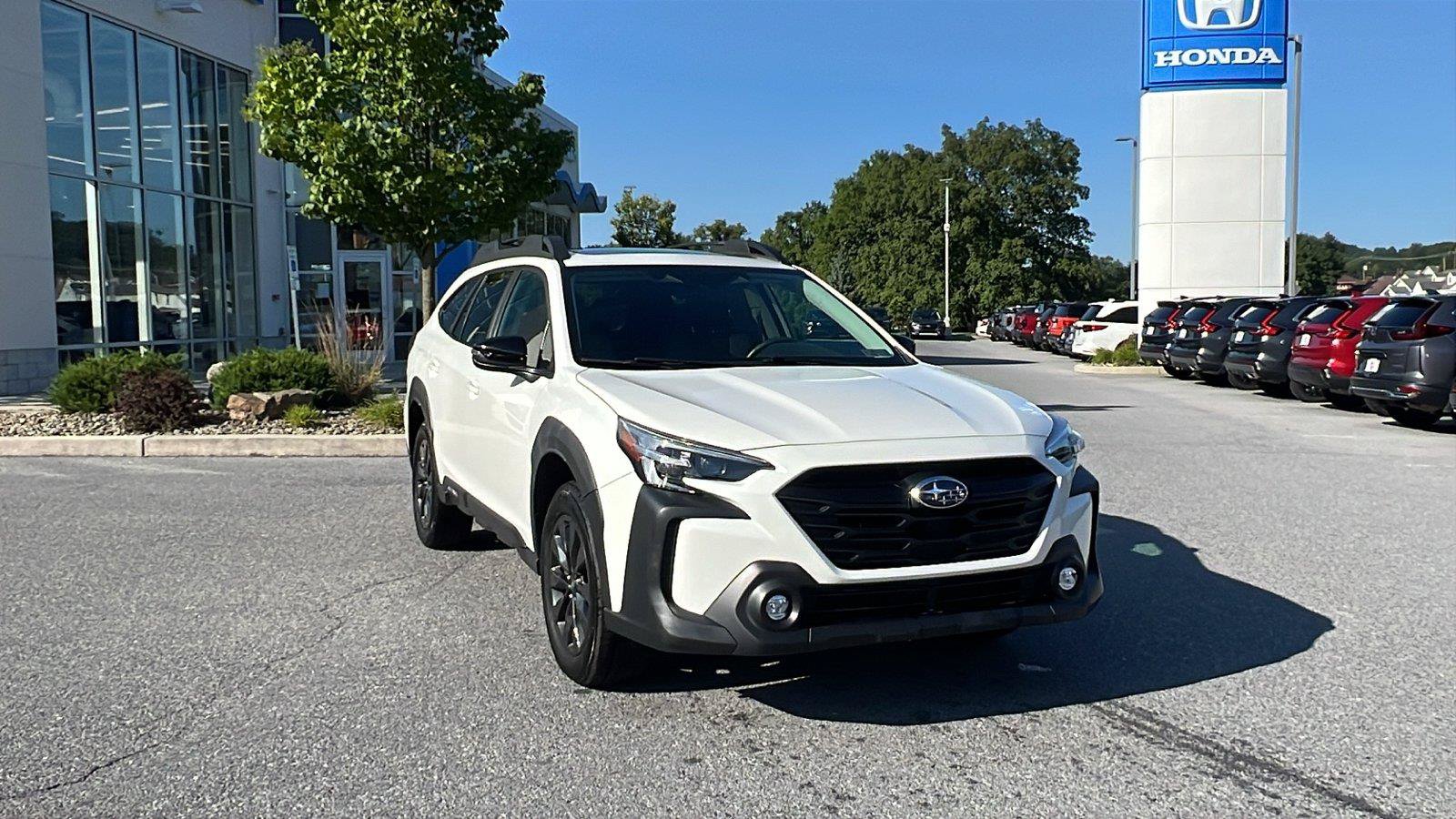 Used 2023 Subaru Outback Onyx Edition XT AWD/4WD image 1