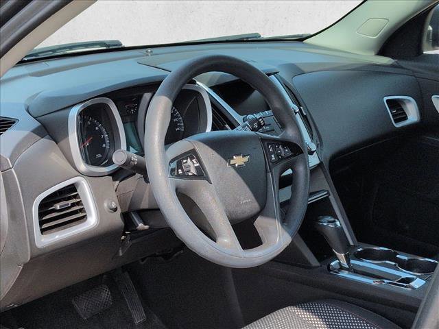 Used 2017 Chevrolet Equinox LS FWD image 10