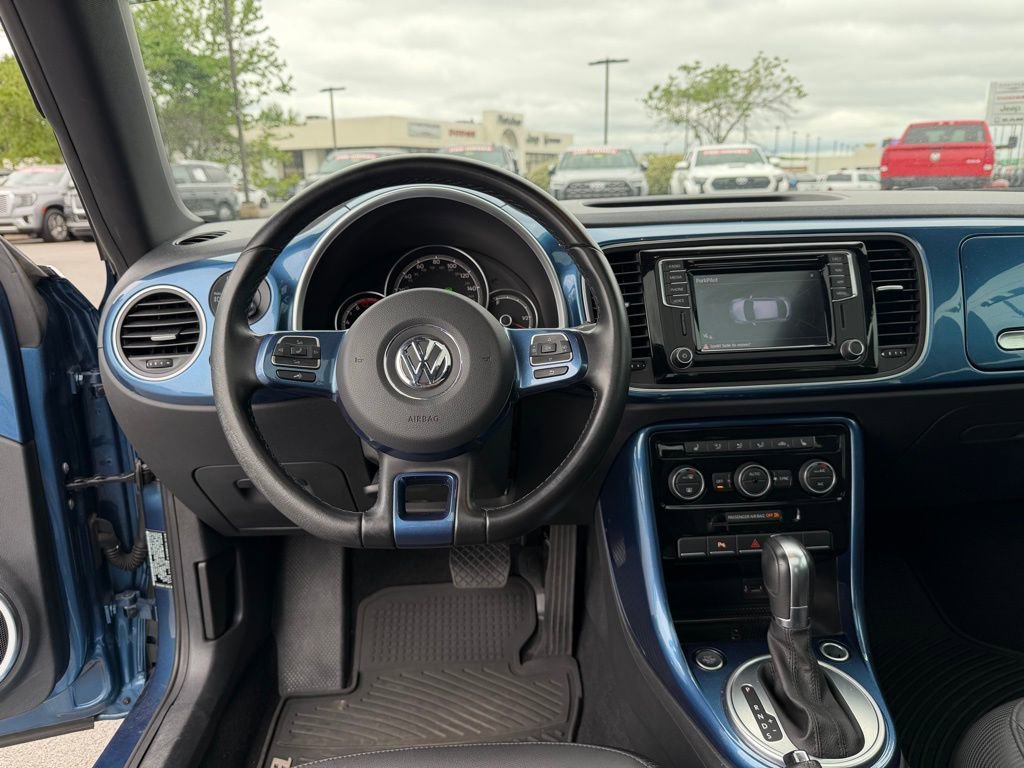 Used 2019 Volkswagen Beetle 2.0T SE w/ SE Premium Package FWD image 17