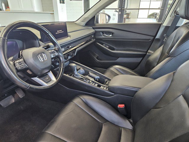 Used 2025 Honda Accord Touring image 8