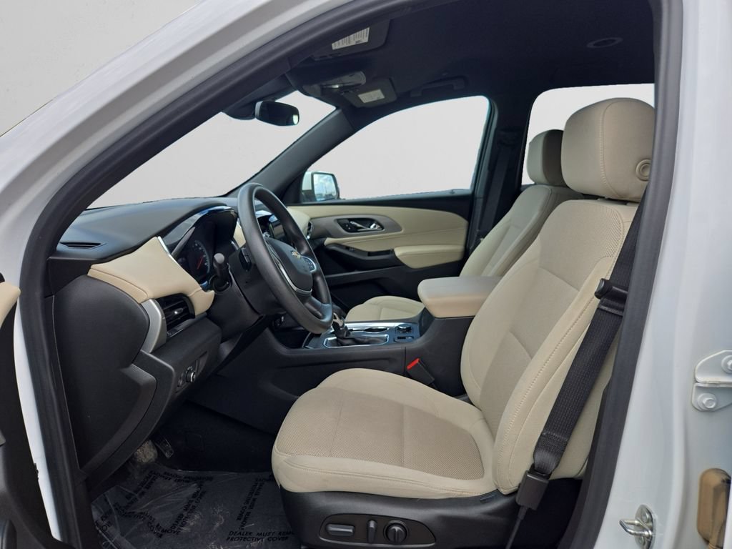 Used 2022 Chevrolet Traverse LS AWD/4WD image 10