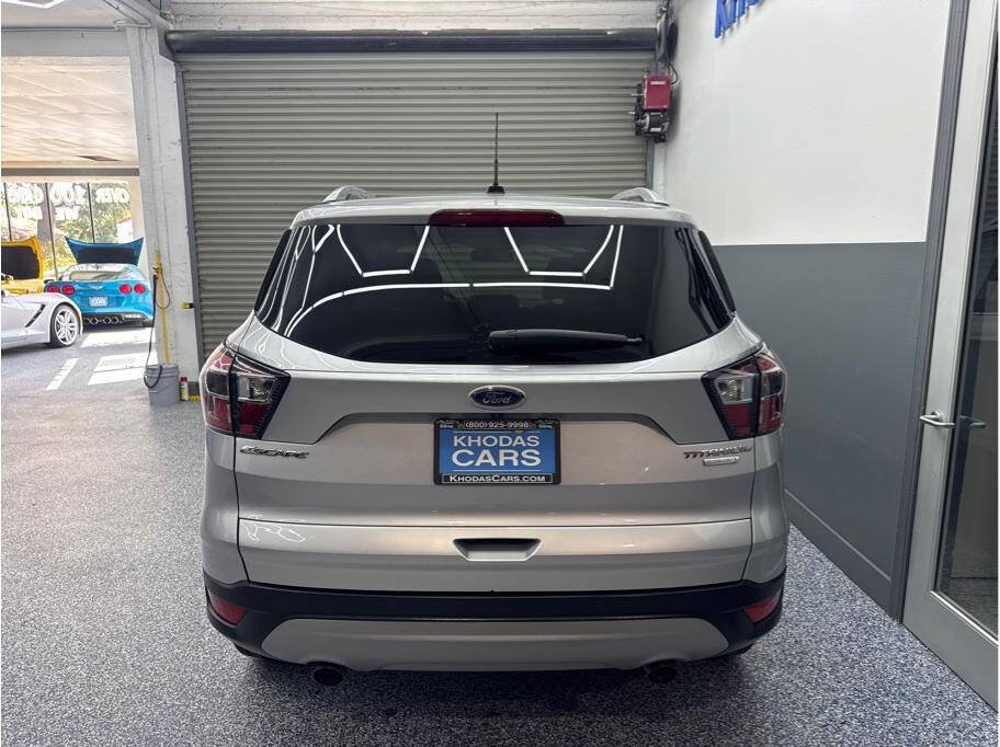 Used 2017 Ford Escape Titanium FWD image 4