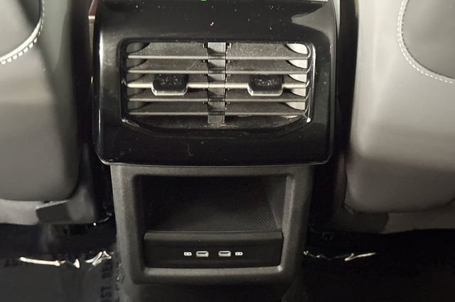 Used 2023 Volkswagen ID.4 Pro image 16