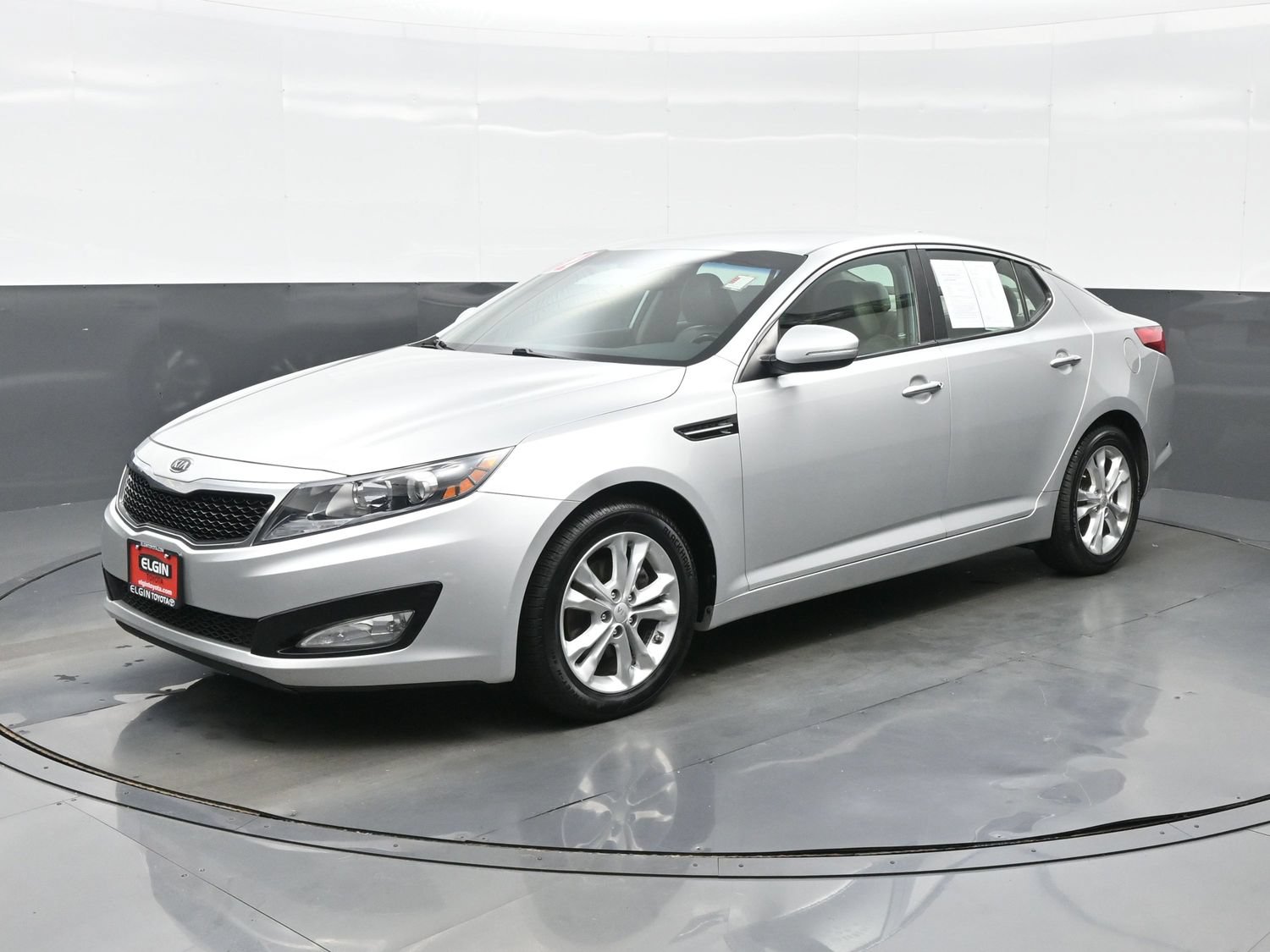 Used 2012 Kia Optima EX FWD image 2