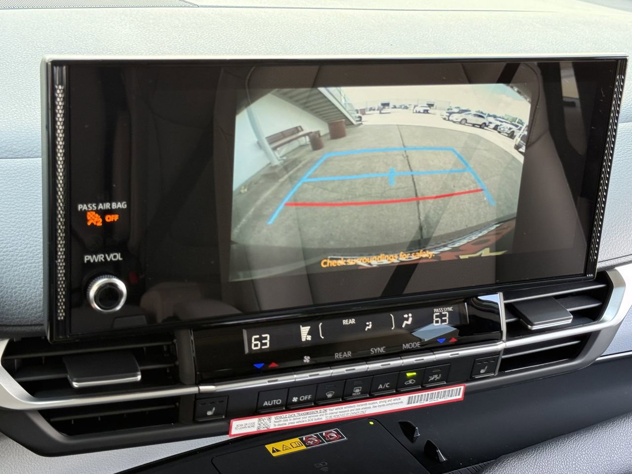 New 2026 Toyota Sienna XLE image 18